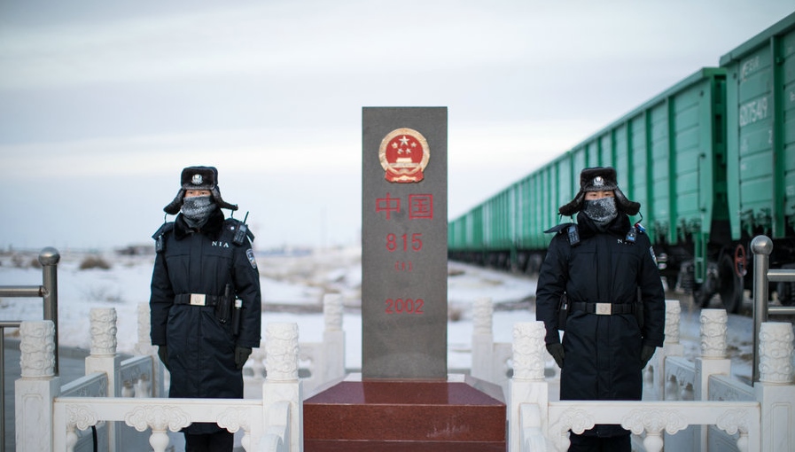 -35℃ 邊檢民警嚴(yán)守國(guó)門