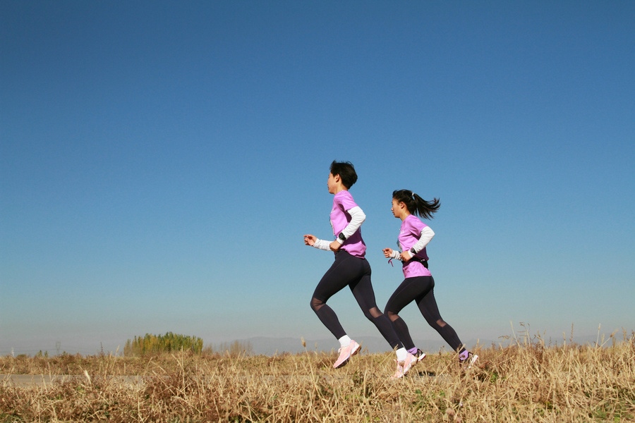 2020呼和浩特女子半程馬拉松賽鳴笛開跑