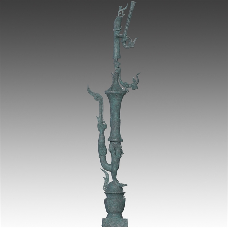 銅罍座倒立鳥足頂尊神像。四川省文物考古研究院供圖