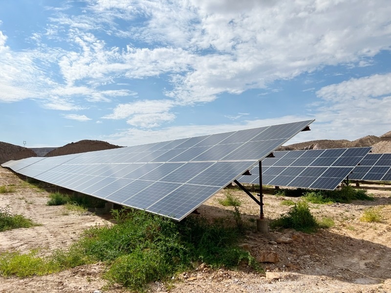 甘肅白銀深部銅礦廢石場100兆瓦光伏發(fā)電項目。受訪者供圖