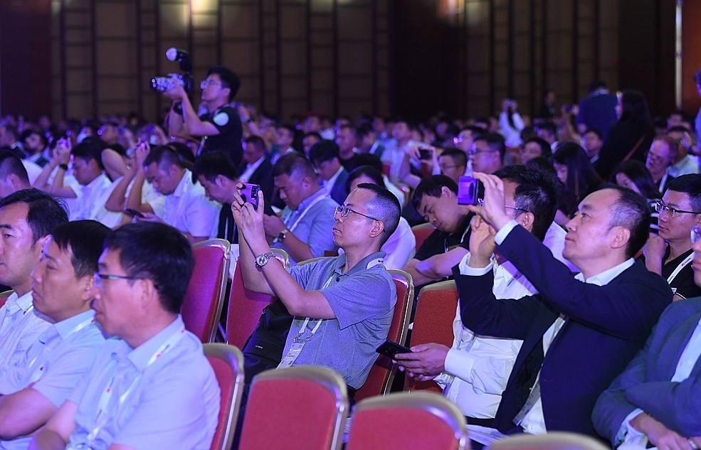 2023數(shù)字經(jīng)濟(jì)峰會·城市智能升級主題論壇現(xiàn)場。人民網(wǎng)記者 翁奇羽攝