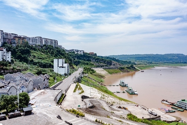 建成后的西沱鎮(zhèn)岸線環(huán)境綜合整治工程局部。受訪者供圖