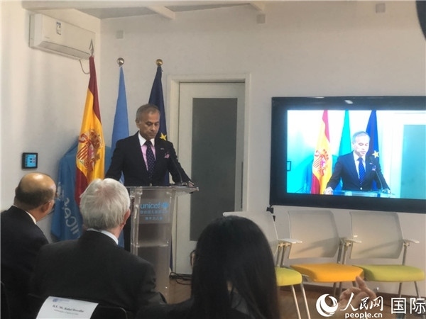 聯(lián)合國(guó)駐華協(xié)調(diào)員常啟德在研討會(huì)上致辭。 人民網(wǎng)記者 趙健攝