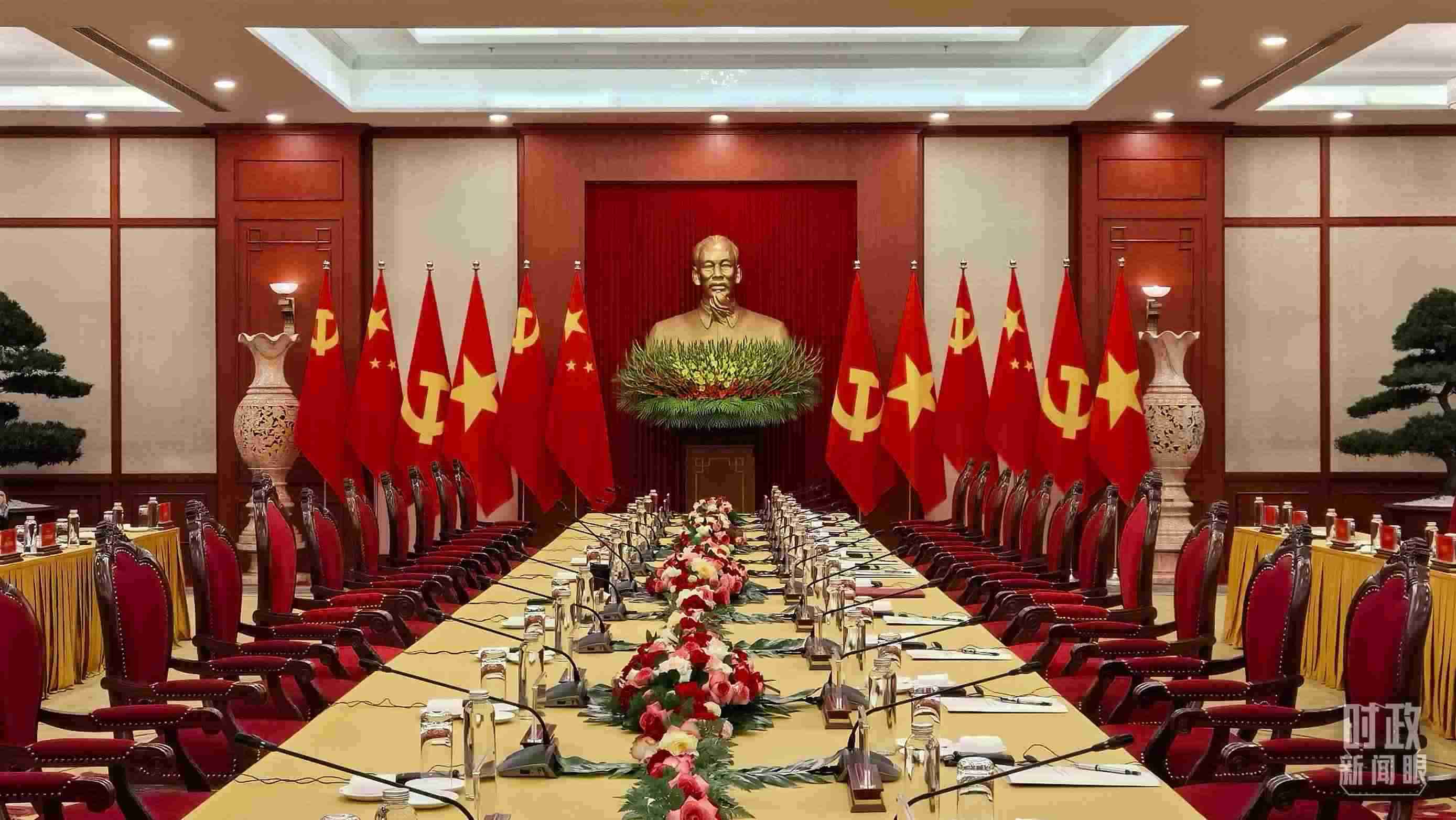 △當?shù)貢r間12月12日下午，習近平在這里與阮富仲舉行會談，這是會談開始前的場景。（總臺央視記者邢彬拍攝）