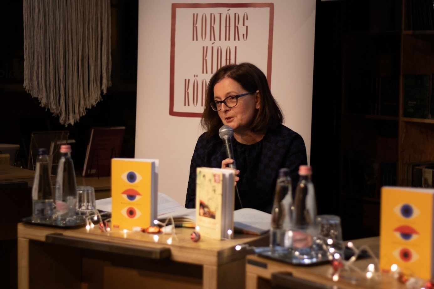 安奈特博士分享讀書體會。摩爾多瓦尼·巴爾納巴斯攝