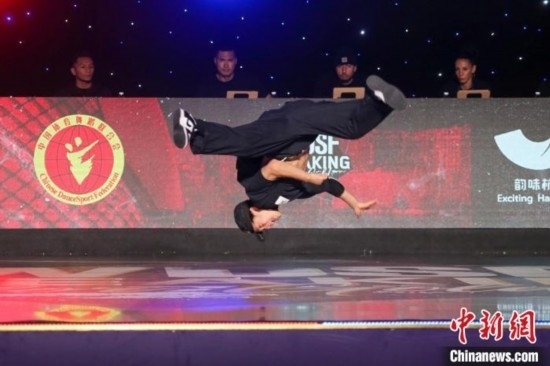 今年7月，首屆亞洲霹靂舞錦標(biāo)賽在拱墅運(yùn)河體育公園體育館舉行。郭天奇 攝