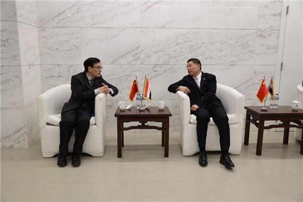 李永明同埃及趙劉慶公參會談交流。主辦方供圖