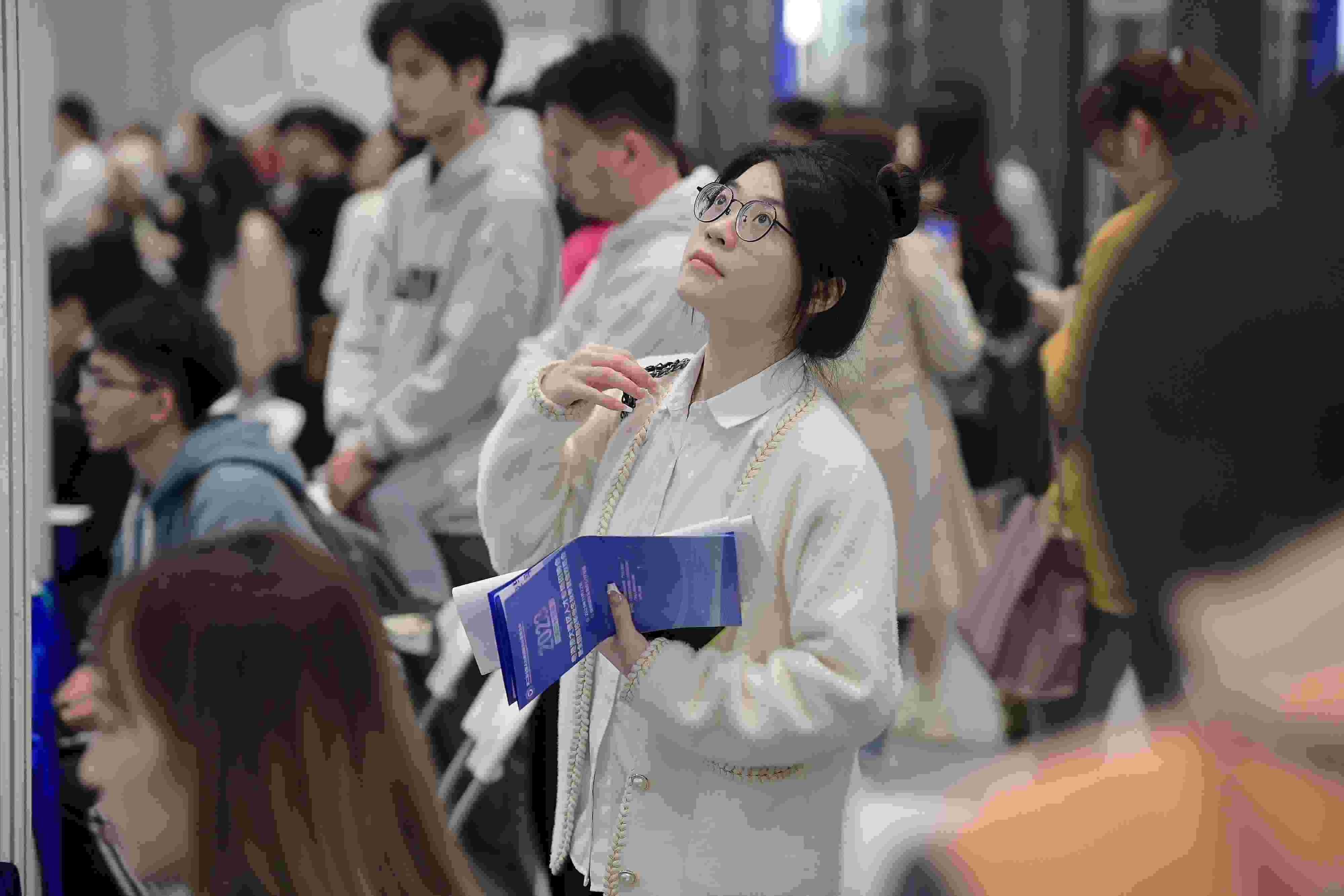  2023年11月22日，2023年粵港澳大灣區(qū)人才專場招聘會暨第27屆全國高校畢業(yè)生秋季就業(yè)雙選會在深圳國際會展中心舉辦。