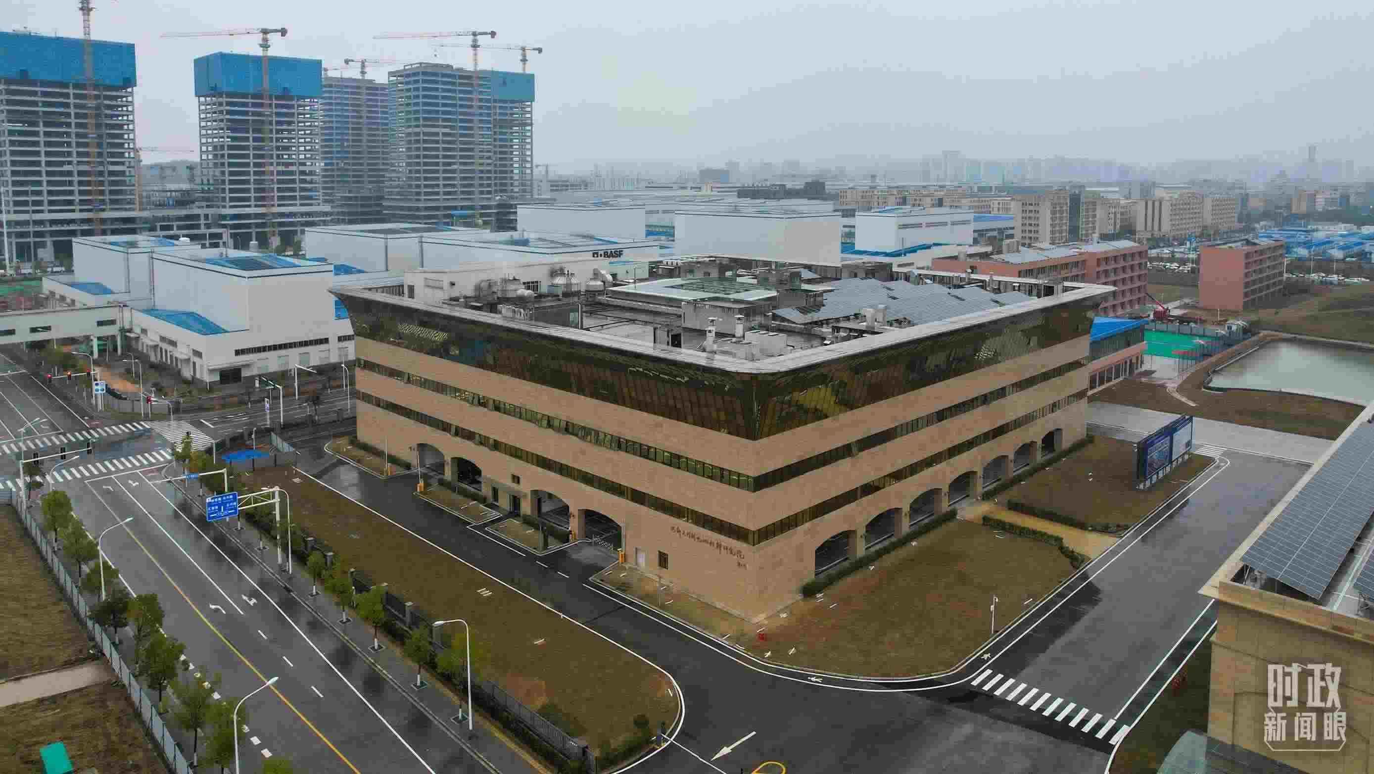 △巴斯夫杉杉電池材料研究院。（總臺央視記者范凱拍攝）