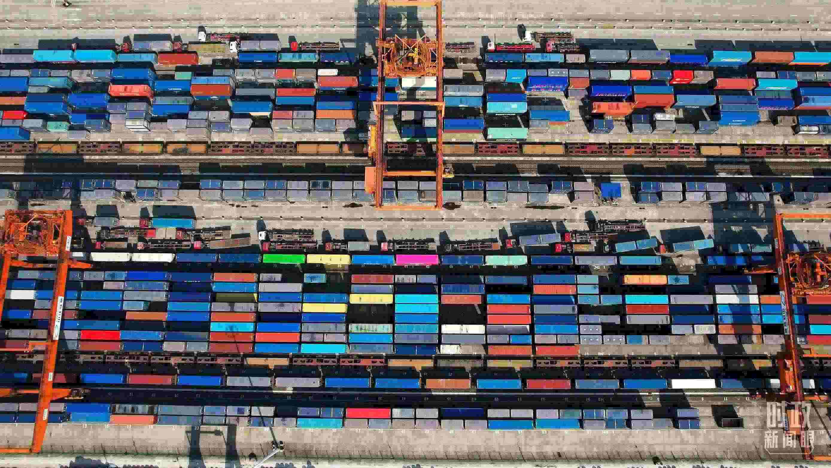 △重慶國際物流樞紐園區(qū)。（總臺(tái)央視記者范凱拍攝）