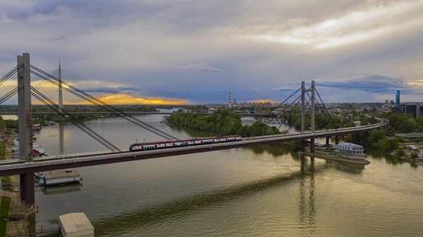 匈塞鐵路塞爾維亞境內(nèi)。中國鐵路國際有限公司供圖