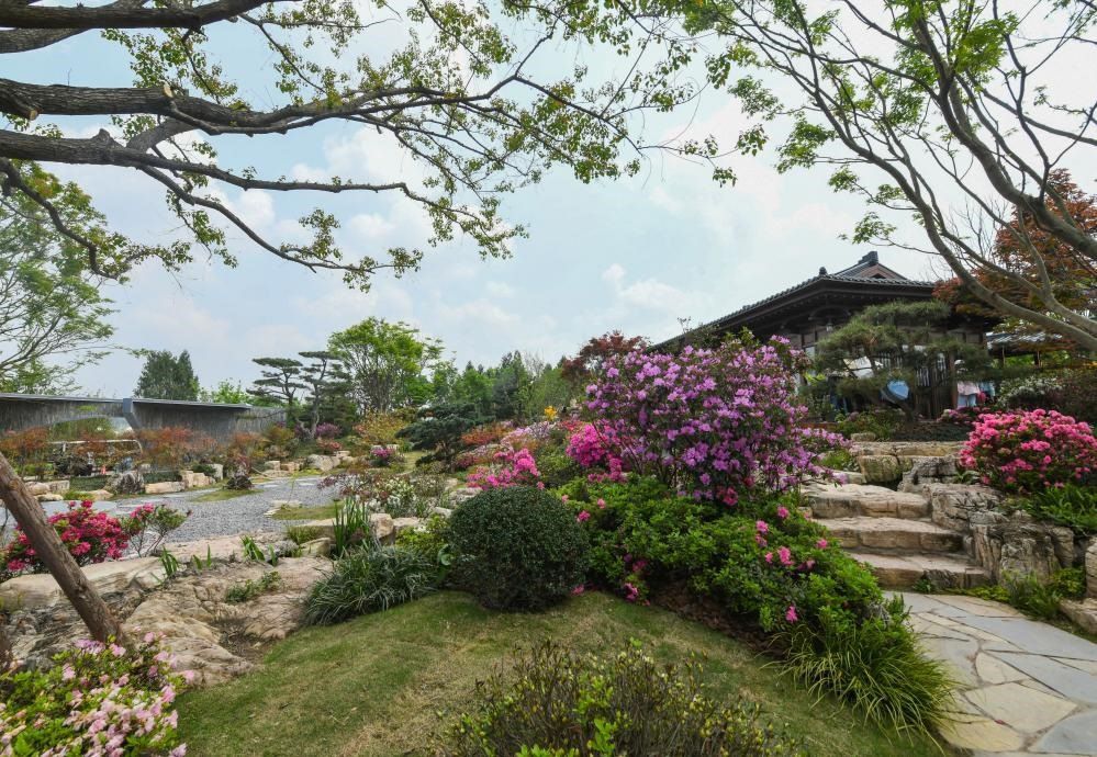 這是2024年4月12日拍攝的成都世園會(huì)主會(huì)場寧波園。新華社記者 王曦 攝