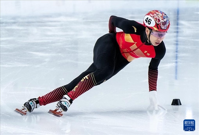 2024年2月18日，第十四屆全國冬季運動會短道速滑（公開組）男子1000米決賽，孫龍奪得冠軍，圖為吉林隊選手孫龍在比賽中。新華社記者 李博 攝
