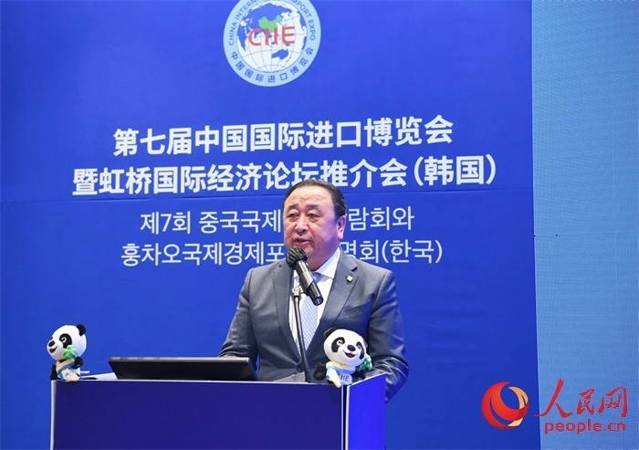 中國(guó)國(guó)際進(jìn)口博覽局黨委書記、副局長(zhǎng)孫成海致辭。 人民網(wǎng) 程安康攝