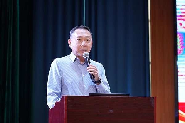 北京大鸞翔宇慈善基金會理事長、周恩來侄外孫沈清講述周恩來的讀書故事。