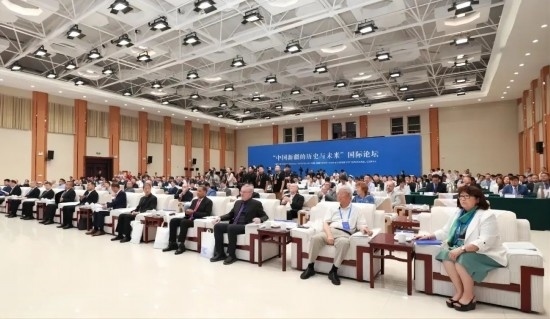 6月12日，“中國新疆的歷史與未來”國際論壇在喀什舉辦。（圖片來源：民族畫報）