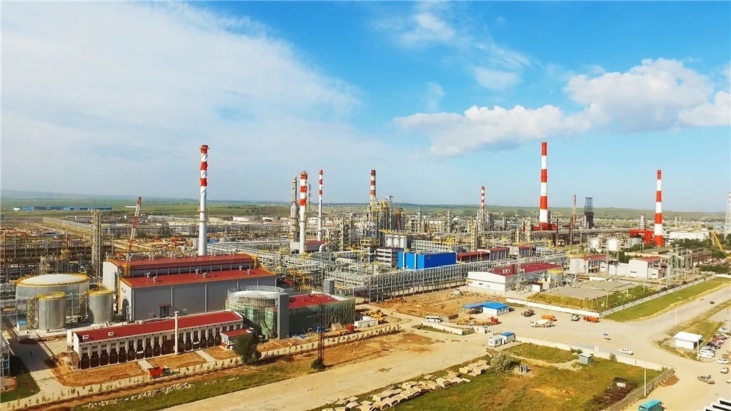 奇姆肯特?zé)捰蛷S完成現(xiàn)代化改造后全景。（圖源：人民網(wǎng)）