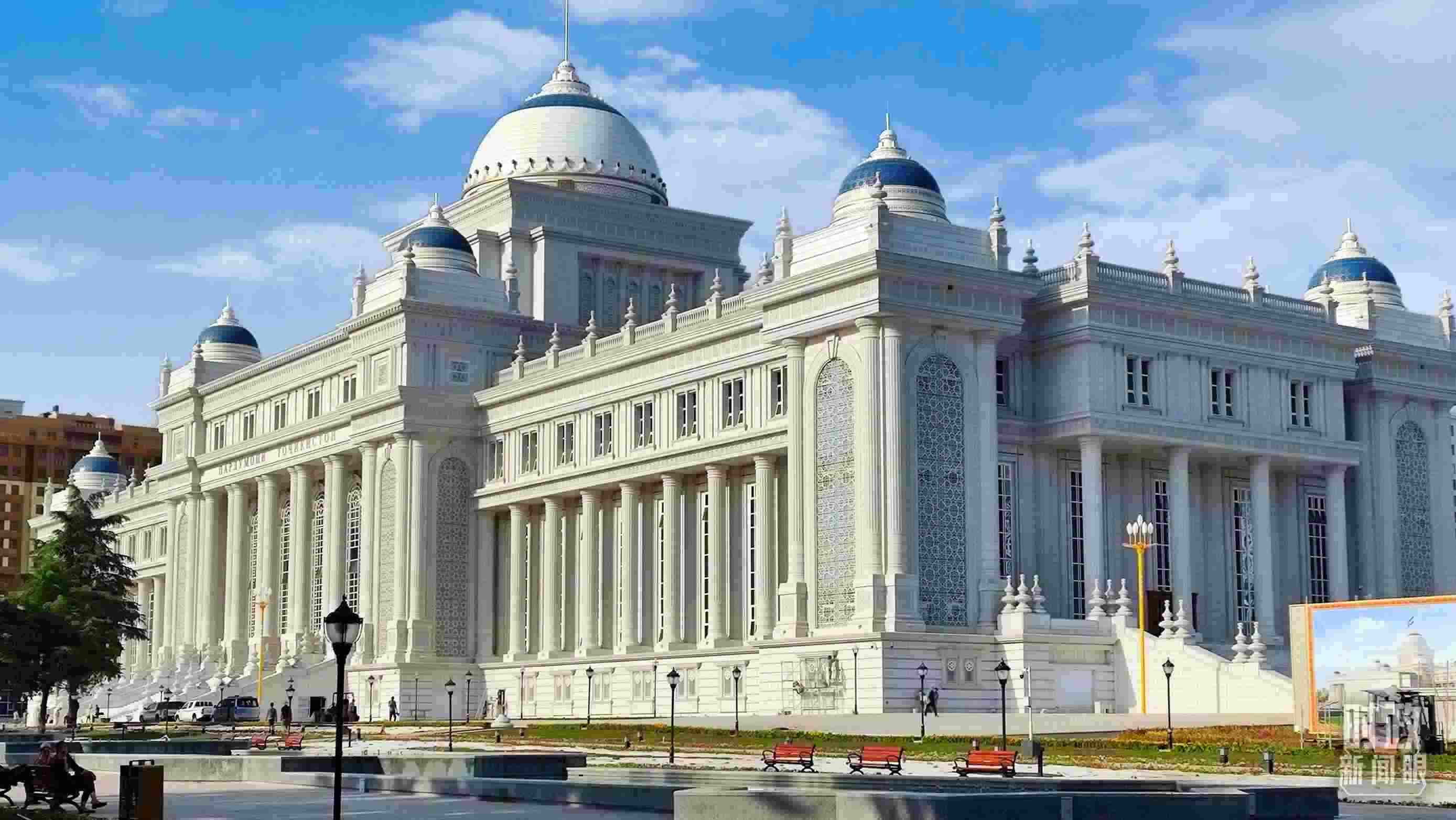 △中方援建塔議會(huì)大樓。（總臺(tái)記者員志軍拍攝）