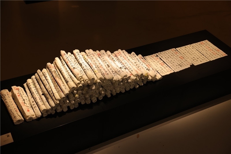 圖1:“火”展區(qū)陶瓷作品《尚文意象——蘭亭序》(圖片:陽光媒體集團)