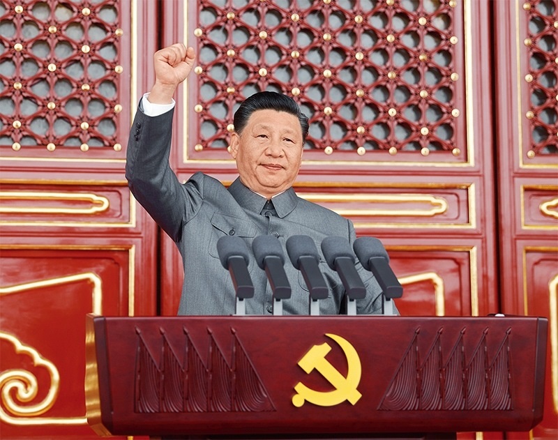 2021年7月1日，慶祝中國(guó)共產(chǎn)黨成立100周年大會(huì)在北京天安門(mén)廣場(chǎng)隆重舉行。中共中央總書(shū)記、國(guó)家主席、中央軍委主席習(xí)近平發(fā)表重要講話(huà)。 新華社記者 鞠鵬/攝