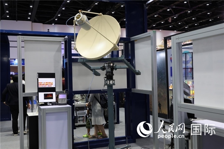 泰國衛(wèi)星設(shè)備。人民網(wǎng)記者 簡承淵攝