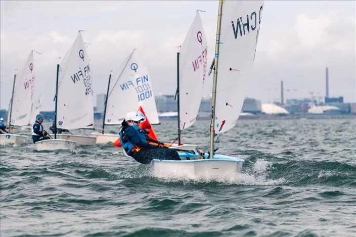 青少年感受帆船運(yùn)動(dòng)的魅力 圖片來(lái)源：金牛湖奧帆中心