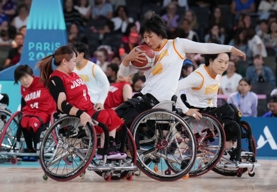 巴黎殘奧會｜“撞車、摔倒，我們都習(xí)慣了”