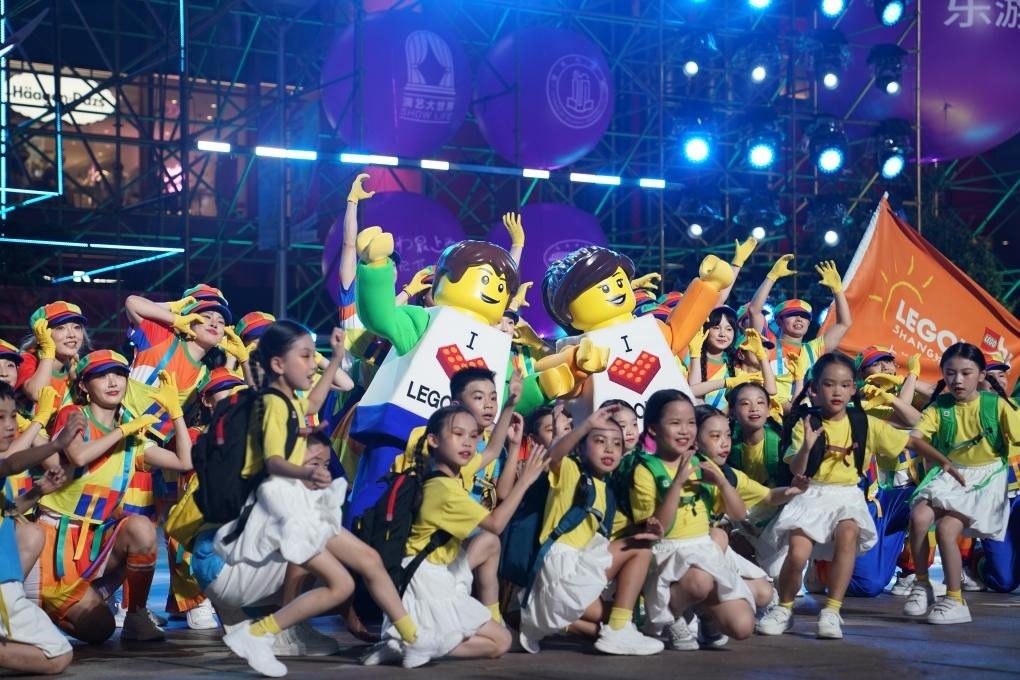 9月14日晚，演員在上海旅游節(jié)開幕式上表演。新華社發(fā)（陳浩明 攝）