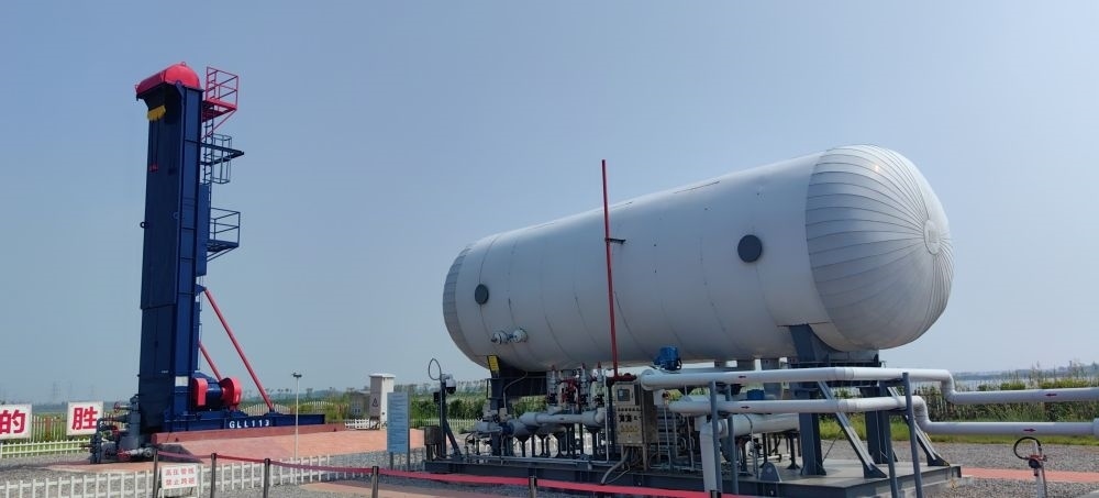 2024年8月30日，勝利油田萊113區(qū)塊CCUS項(xiàng)目現(xiàn)場(chǎng)。新華社記者 陳國(guó)峰 攝