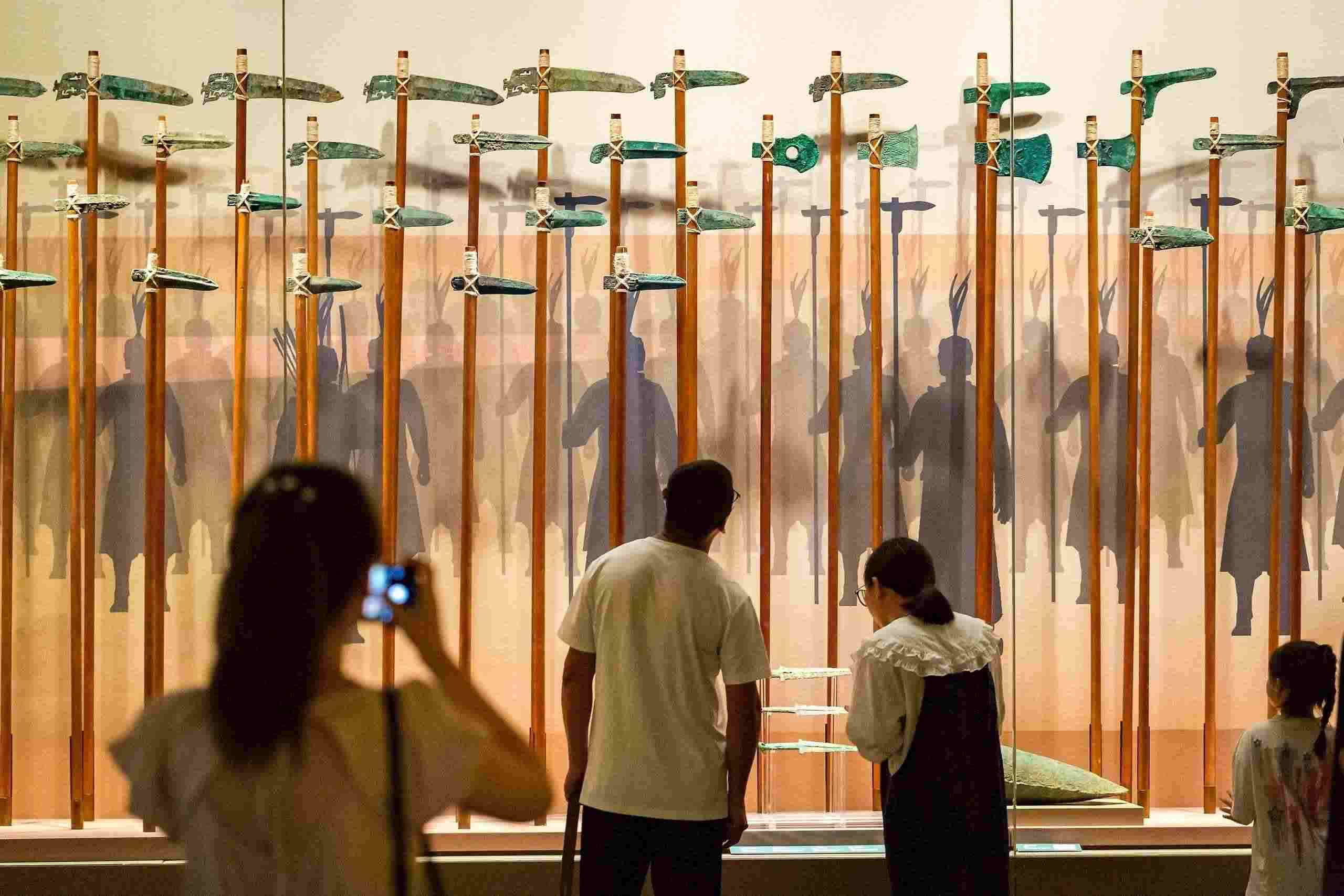 △2024年8月25日，游客在河南省安陽市殷墟博物館參觀。