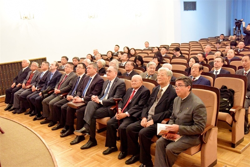 5.中俄資深外交官、學(xué)者、新聞媒體代表等70余人出席活動。 主辦方供圖