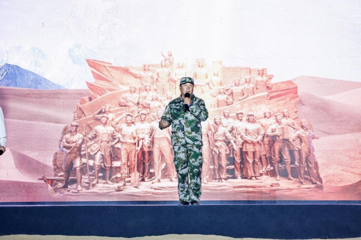 馬軍武在“何以中國(guó)·五星出東方”網(wǎng)絡(luò)主題宣傳活動(dòng)現(xiàn)場(chǎng)演講。人民視頻供圖