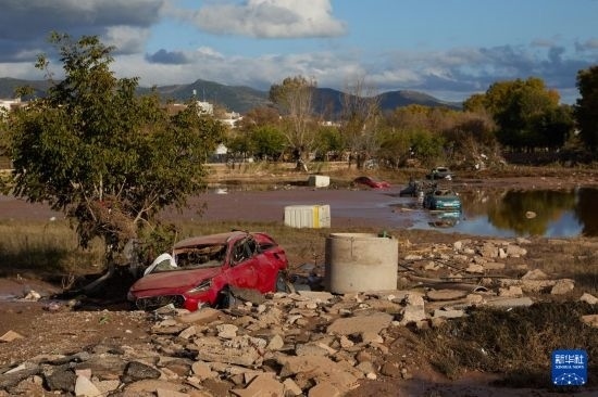 這是11月2日在西班牙烏鐵爾拍攝的受災(zāi)區(qū)域。新華社記者 孟鼎博 攝