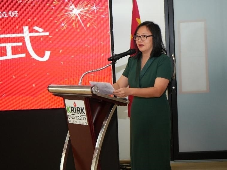 泰國華文教師公會主席羅鐵英致辭。主辦方供圖