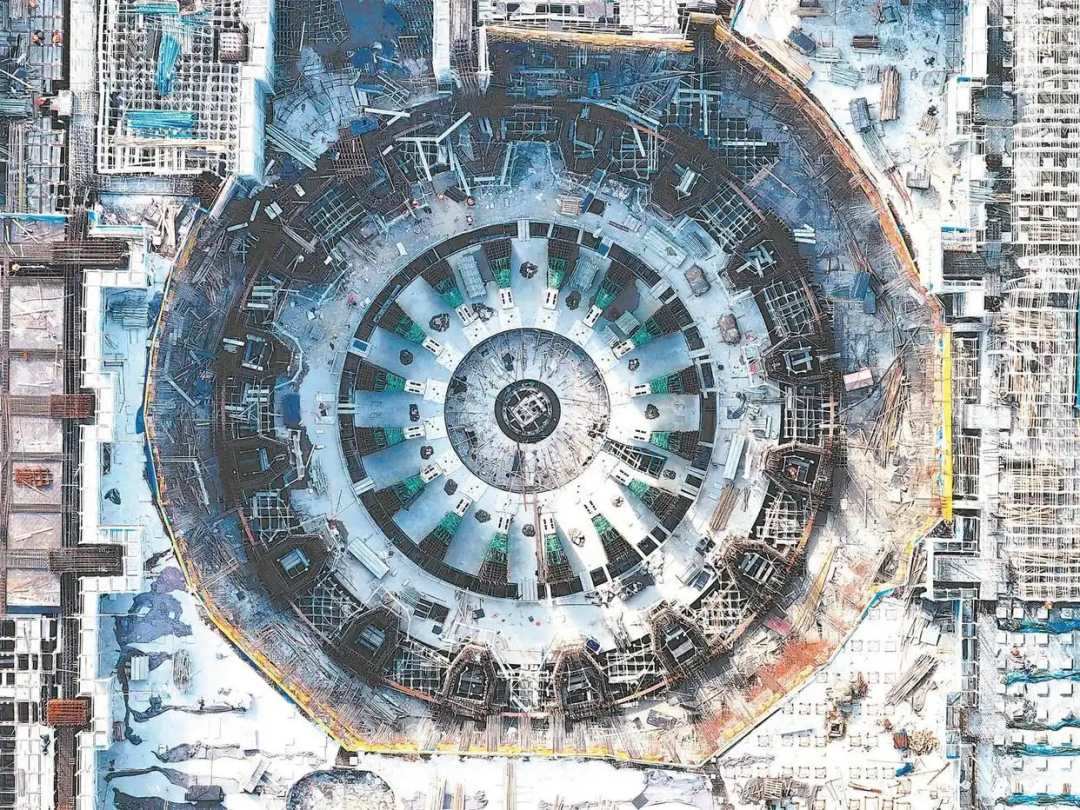 △中國科學(xué)院合肥物質(zhì)科學(xué)研究院等離子體所，緊湊型聚變能實(shí)驗(yàn)裝置（BEST）項(xiàng)目正加緊施工。