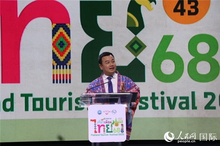 泰國旅游與體育部長(zhǎng)索拉翁在開幕式上致辭。朱瀟逸攝