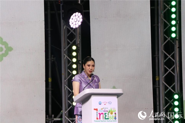 泰國旅游局局長(zhǎng)塔佩妮在開幕式上致辭。朱瀟逸攝