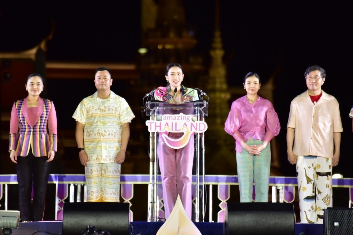 泰國總理佩通坦·欽那瓦宣布泰國潑水節(jié)慶?；顒诱絾?。泰國國家旅游局供圖