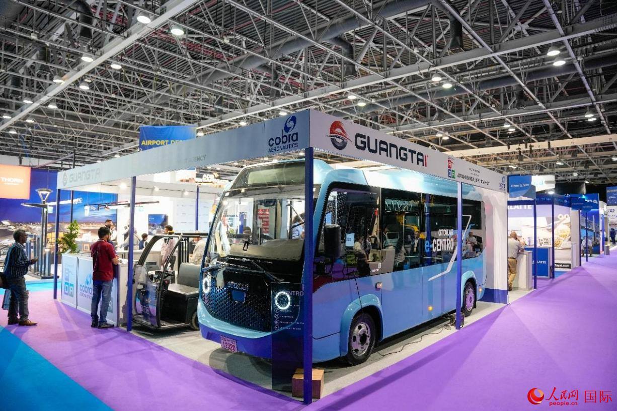 展會展示的電動大巴車。人民網(wǎng)塔里克·易卜拉欣攝